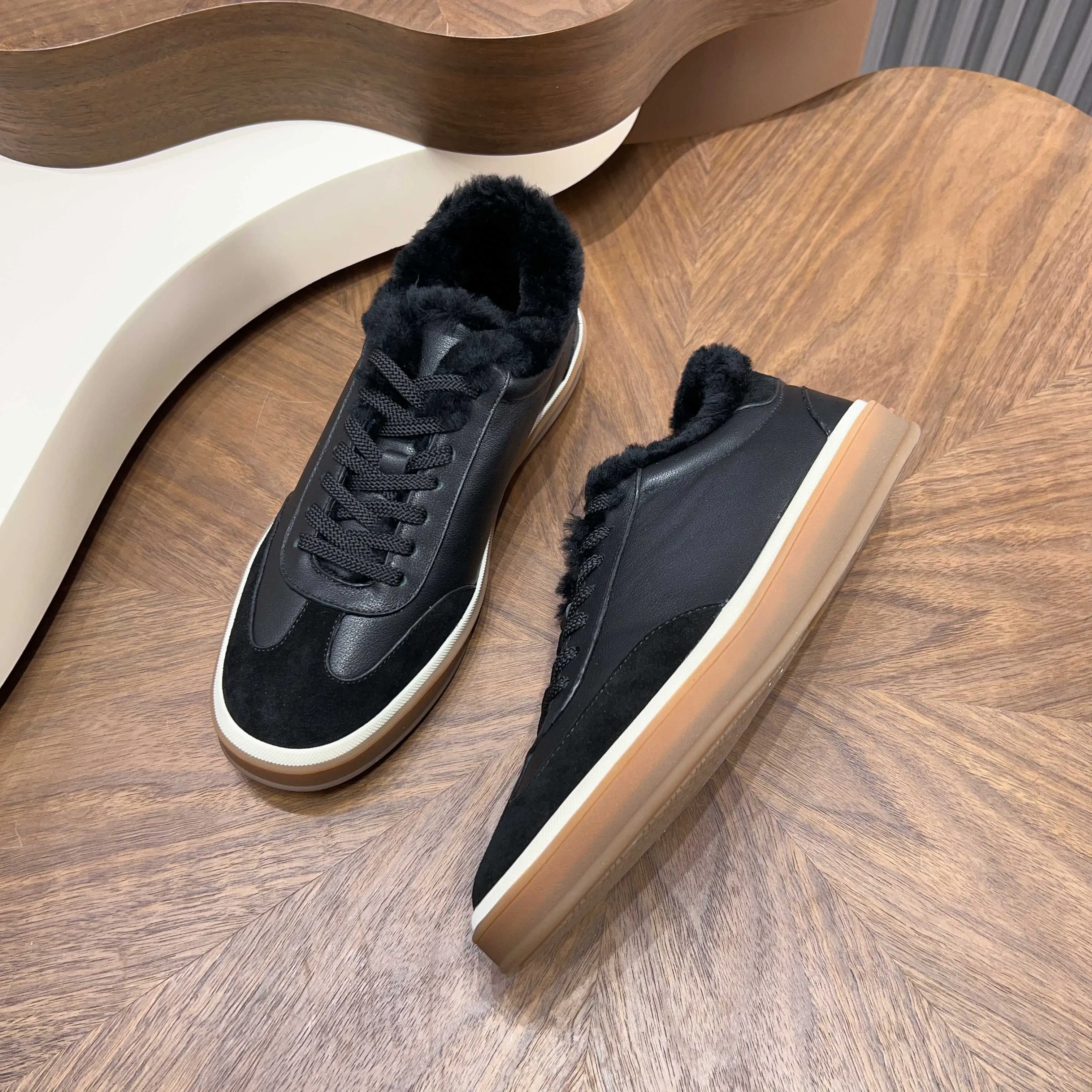 💰740 Loro Piana - Classic casual wool shoes, men's lace-up casual shoes and sneakers, high-quality lightweight and comfortable fabrics, suitable for outdoor leisure, the color is young and energetic, and it looks great with sportswear or casual suits! Code number: 39-44 (45, 46, can be customized)